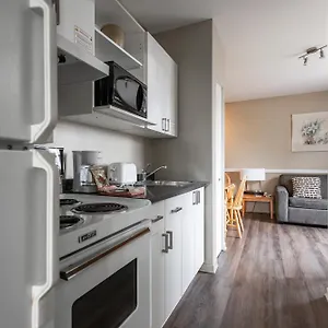 Hotel Le Roberval, Montreal