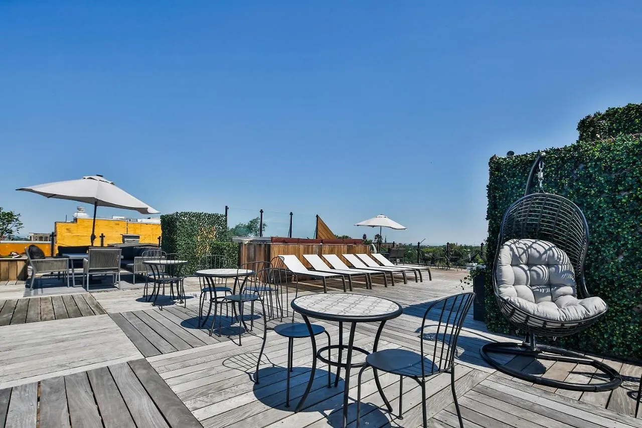 Parc Avenue Hostel Montreal Canada
